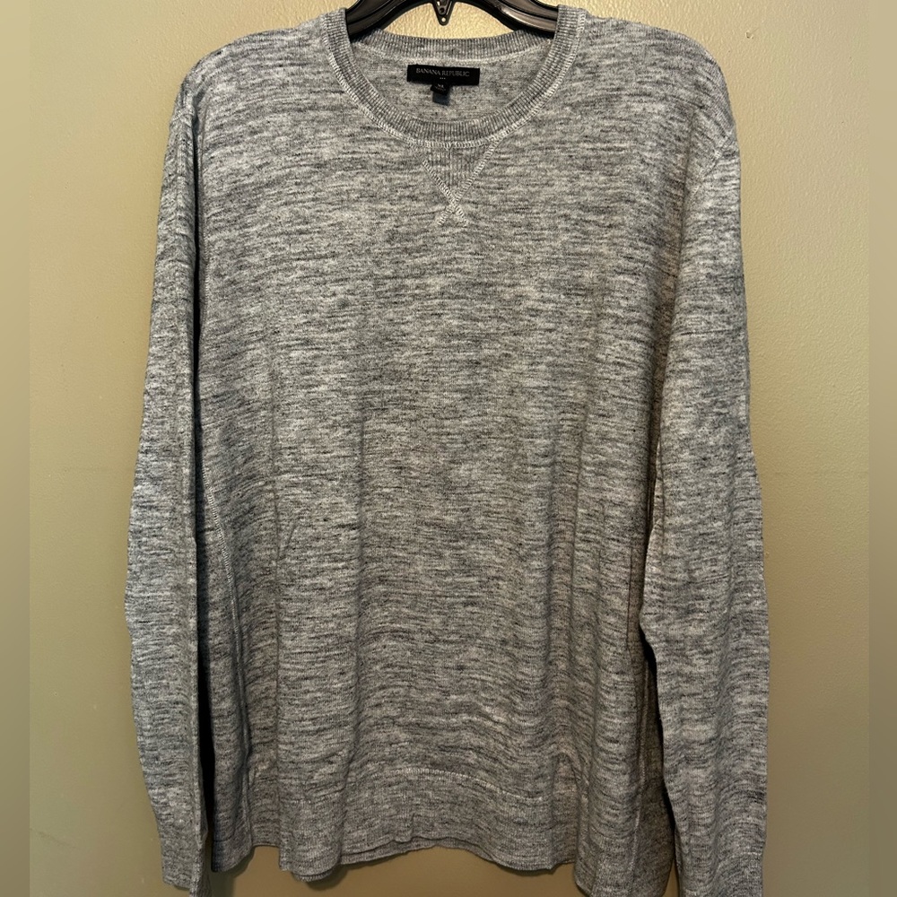 Banana Republic XL Heather Gray lightweight Sweater